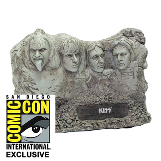 Illustration for article titled The Best Comic-Con Exclusive Toys of 2012